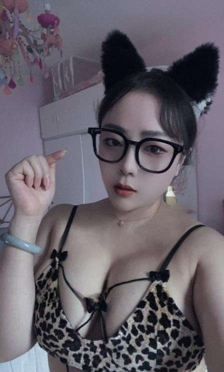大奶少妇伊诺-91茶馆