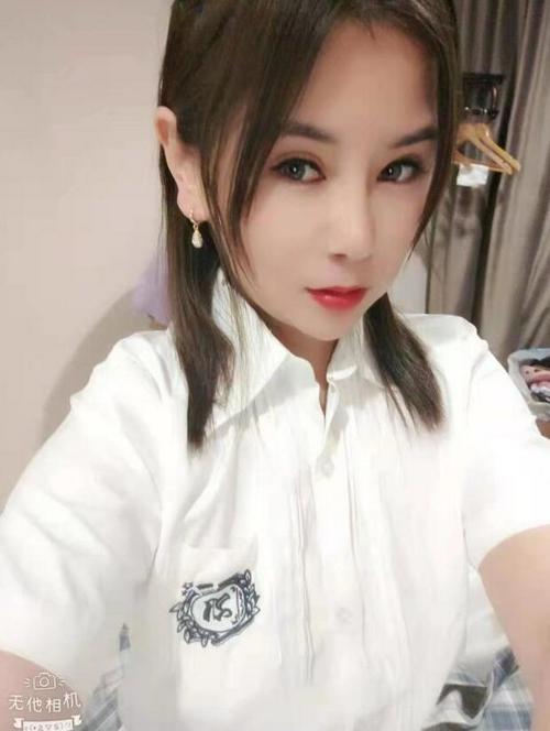 服务态度好猪小白￼-91茶馆
