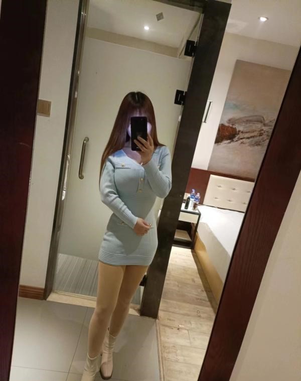 武胜路e胸大杯妹妹-91茶馆