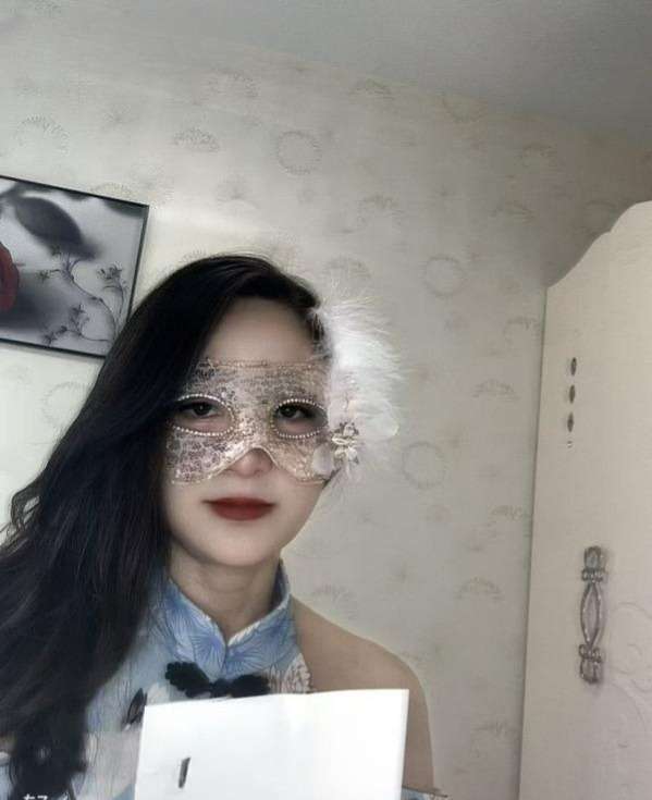 万象城气质少妇-91茶馆
