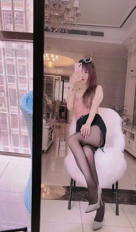 女友试服务的小姐姐-91茶馆