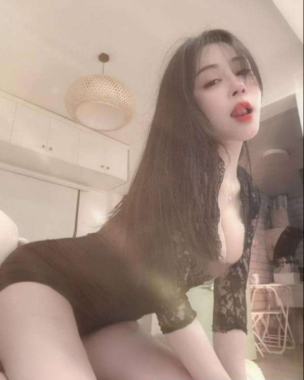 肤白大奶小少妇-91茶馆