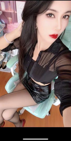 发现一个气质丝袜少妇-91茶馆