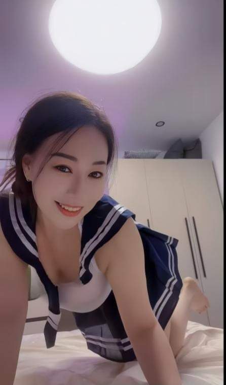 蜀山性感制服大奶丽霞-91茶馆
