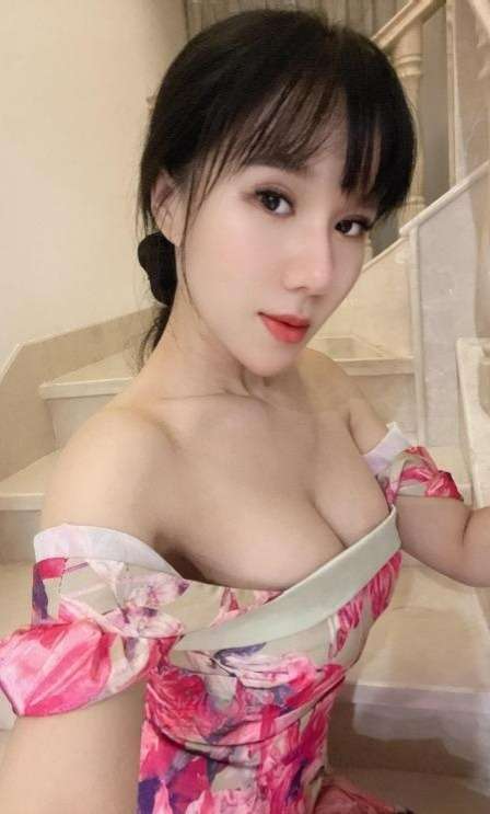 D奶长舌少妇-91茶馆