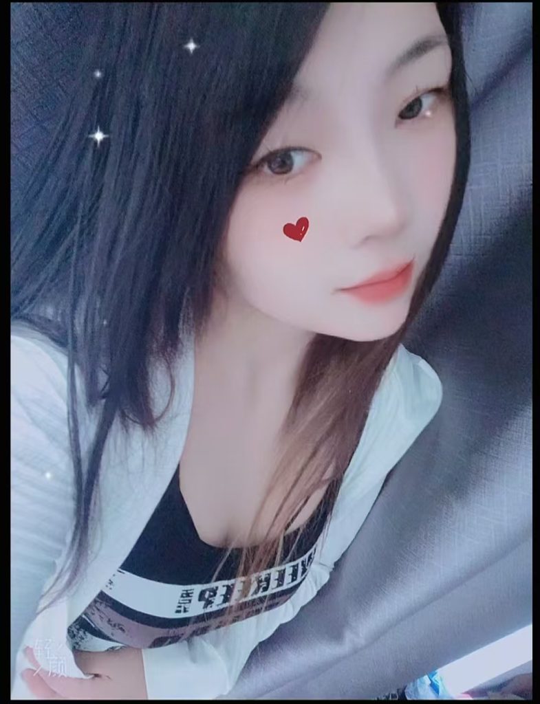 丰满长腿服务型雪儿1