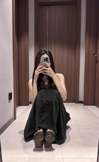 浦东小区兼职性感黑丝美腿小姐姐-91茶馆